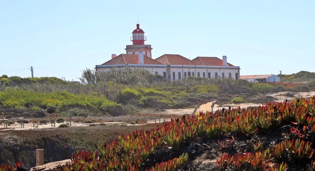 Read their <a href="https://monkeystale.ca/2025/01/21/hiking-the-fishermens-trail-the-northern-section/" target="_blank">full article series</a>