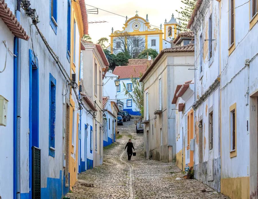 What is the difference between Rota Vicentina and Fishermen's Trail?