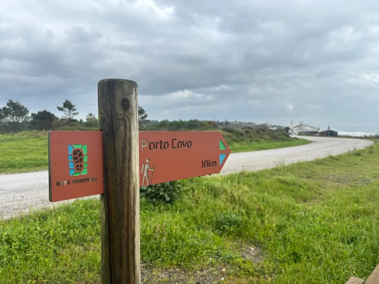 Sandy path along stage 1 from São Torpes toward Porto Covo